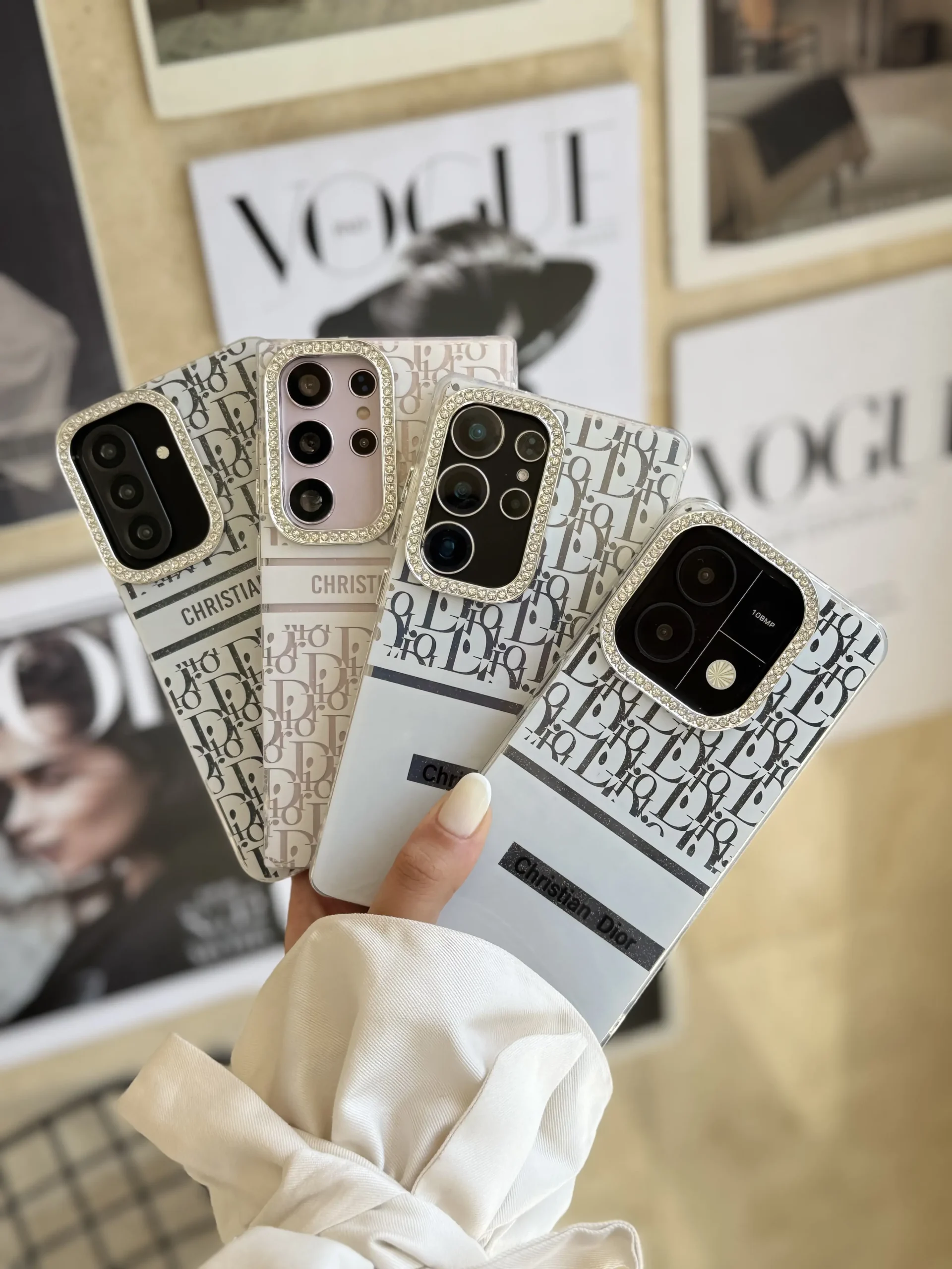 قاب White Christian Dior دور لنز نگین سامسونگ و شیائومی (کدC2076) - تصویر 3