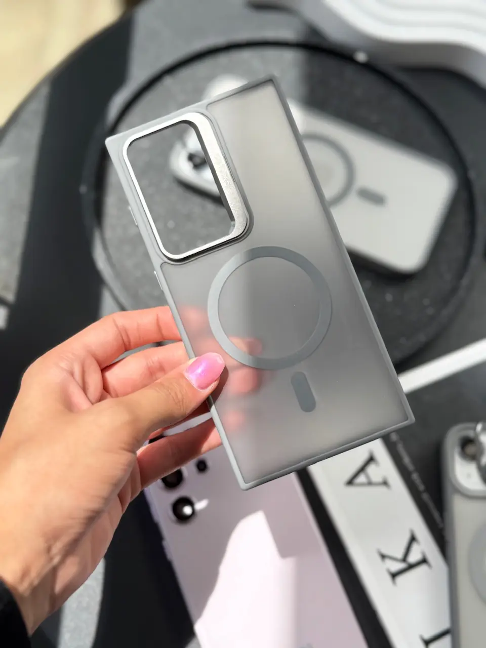 قاب Matte CasePro Lens with MagSafe استند شو با لنز رینگی (کدC1608) - تصویر 7